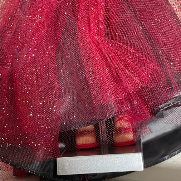 Bratz Winter Ball Beauty Cloe with box - Picture 4 of 6